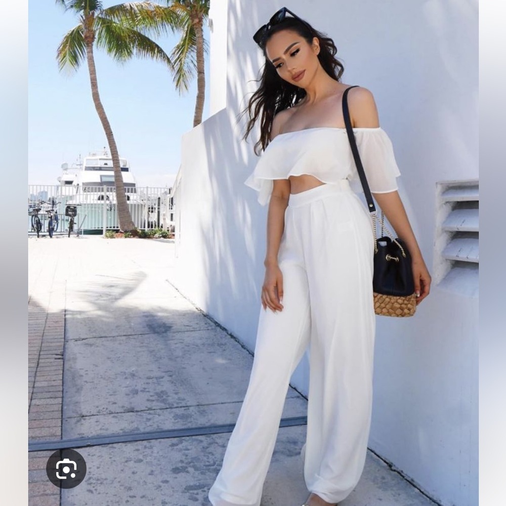 Fashion nova off shoulder crop top and flowy pant
